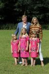 Wassenaar 7 juli 2012
Fotosessie met Prins Willem Alexander prinses Maxima Alexia Ariane en Amalia op landgoed de horsten.
Peter Smulder bv