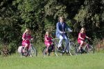 Wassenaar 7 juli 2012
Fotosessie met Prins Willem Alexander prinses Maxima Alexia Ariane en Amalia op landgoed de horsten.
Peter Smulder bv