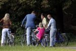 Wassenaar 7 juli 2012
Fotosessie met Prins Willem Alexander prinses Maxima Alexia Ariane en Amalia op landgoed de horsten. aupairs
Peter Smulder bv