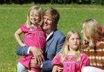 Wassenaar 7 juli 2012
Fotosessie met Prins Willem Alexander prinses Maxima Alexia Ariane en Amalia op landgoed de horsten.
Peter Smulder bv