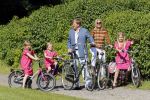 Wassenaar 7 juli 2012
Fotosessie met Prins Willem Alexander prinses Maxima Alexia Ariane en Amalia op landgoed de horsten.
Peter Smulder bv