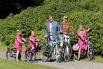 Wassenaar 7 juli 2012
Fotosessie met Prins Willem Alexander prinses Maxima Alexia Ariane en Amalia op landgoed de horsten.
Peter Smulder bv