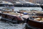 St Tropez 4 augustus 2012
Aantal riva's in de haven van St Tropez.
Peter Smulders bv