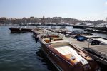 St Tropez 4 augustus 2012
Aantal riva's in de haven van St Tropez.
Peter Smulders bv