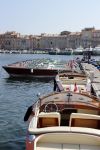 St Tropez 4 augustus 2012
Aantal riva's in de haven van St Tropez.
Peter Smulders bv