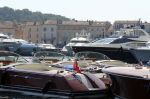 St Tropez 4 augustus 2012
Aantal riva's in de haven van St Tropez.
Peter Smulders bv