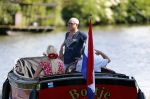 Vreeland 25 juli 2012
Maarten Spanjer met vriendin en Rene v d Gijp met vriendin aan het varen op de Vecht met sloep/boot Maarten.
Peter Smulders bv