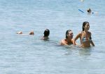 ibiza 31 juli 2012
Rick en Annemarie Engelkes op het strand en in de zee met hun dochters .
Peter Smulders bv