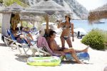 ibiza 31 juli 2012
Rick en Annemarie Engelkes op het strand en in de zee met hun dochters .
Peter Smulders bv