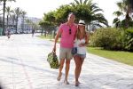 ibiza 11 juli 2012
Robert Doornbos en zijn verloofde Chantal Bles bij de haven van ibiza op weg om dingen voor hun huwelijk te plannen.
Peter Smulders bv
