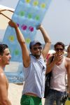 ibiza 1 augustus 2012
Ferry Doedens met zijn nieuwe vriend Nuno Azevedo op het strand bij el seriquito. Roeland Fernhout
Peter Smulders bv