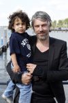 Huizen 7 juli 2012
Trouwen Jeroen Nieuwenhuizen en zijn vrouw Kayla bij fletcher hotel in Huizen.
Ruud de Wild met zoon
Peter Smulders bv