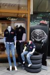 Amsterdam 6 juli 2012
Auto (porsche spyder) en kleding state of art bij chopard winkel op de pc hooftstraat.
Peter Smulders bv