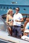 St Tropez 4 augustus 2012
Feestje van Michiel Mol voor zijn 43e verjaardag. Aanwezig oa Harrie Mens met zijn dochters Noor Suze Marloes en Sarah. Ook de ouders van Michiel Jan en ... zijn aanwezig . Suze met haar vriend Emiel de Sevren
Peter Smulders bv