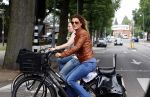 Amsterdam 6 juli 2012
Tatum Dagelet op de fiets .
Peter Smulders bv