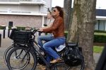 Amsterdam 6 juli 2012
Tatum Dagelet op de fiets .
Peter Smulders bv