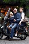 Amsterdam 7 augustus 2012
Toine Kwakman met zoon en vriendin op vespa scooter.
Peter Smulders bv