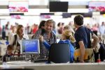 Schiphol 28 juli 2012
Victor Reinier vertrekt op schiphol met zijn vriendin dochter en... op vakantie.
Peter Smulders bv