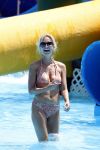 Ibiza 30 juli 2012
Wendy v Dijk met Erland Galjaard Lizzy Sem Mik en haar moeder in het aquapark op ibiza.
Peter Smulders bv