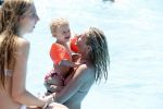 Ibiza 30 juli 2012
Wendy v Dijk met Erland Galjaard Lizzy Sem Mik en haar moeder in het aquapark op ibiza.
Peter Smulders bv