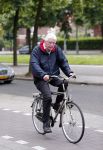 Amsterdam 27 juni 2012
Wim Kok op de fiets in Amsterdam.
Peter Smulders bv