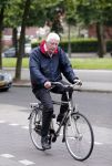 Amsterdam 27 juni 2012
Wim Kok op de fiets in Amsterdam.
Peter Smulders bv