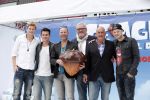Haarlem 27 juni 2012
Premiere ice age 4 in pathe haarlem. stemmenkast met Levi v Kempen Jack v Gelder Gers Pardoel Tim Douwsma Eddy Zoey en Ernst Daniel Smid
Peter Smulders bv