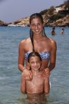 ibiza 31 juli 2012
Rick en Annemarie Engelkes op het strand en in de zee met hun dochters .
Peter Smulders bv