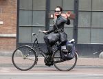 Amsterdam 1 juli 2013
Ans Markus op de fiets.
Peter Smulders bv