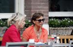 Amsterdam 2 juli 2013
Astrid Joosten op terras met een vreidnin.
Peter Smulders bv