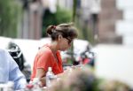 Amsterdam 2 juli 2013
Astrid Joosten op terras met een vreidnin.
Peter Smulders bv