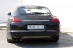 ibiza 11 juli 2013
De porsche panamera turbo van Badr Hari op ibiza.
Peter Smulders bv