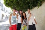 ibiza 18 juli 2013
Belinda Meuldijk met haar man Thierry Duval en kinderen Robert en Joshi in ibiza stad.
Peter Smulders bv