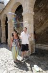 ibiza 18 juli 2013
Belinda Meuldijk met haar man Thierry Duval en kinderen Robert en Joshi in ibiza stad.
Peter Smulders bv