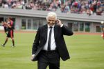 Amsterdam 3 juli 2013
Sjaak Swart 75 jaar . Hij viert dat met een wedstrijd met oud ajax spelers in het Olympisch stadion. Ben Cramer
Peter Smulders bv