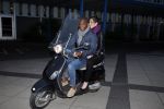 Amsterdam 3 juli 2013
Sjaak Swart 75 jaar . Hij viert dat met een wedstrijd met oud ajax spelers in het Olympisch stadion. Bryan Roy met vriendin op vespa scooter
Peter Smulders bv