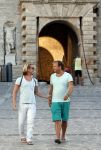 ibiza 16 juli 2013
Carlo Boszhard en zijn vriend Herald op vakantie op ibiza. Ze winkelen in de oude stad.
Peter Smulders bv