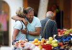 ibiza 16 juli 2013
Carlo Boszhard en zijn vriend Herald op vakantie op ibiza. Ze winkelen in de oude stad.
Peter Smulders bv