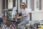 Amsterdam 9 juli 2013
Chris Zegers met zijn zoon op de fiets in Amsterdam.
Peter Smulders bv