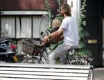 Amsterdam 9 juli 2013
Chris Zegers met zijn zoon op de fiets in Amsterdam.
Peter Smulders bv
