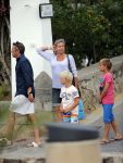 ibiza 12 juli 2013
Corine Boon met man en kinderen op ibiza.
Peter Smulders bv