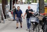 Amsterdam 9 augustus 2013
Jaap van Zweden met zijn zoon Benjamin op de cornelis schuytstraat. En met Joop Kruis en Daniel v Zweden
Peter Smulders bv