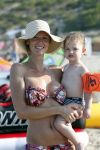 ibiza 11 juli 2013
Lange Frans met zijn vrouw Danielle en kinderen op vakantie op ibiza.
Peter Smulders bv