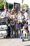 Ibiza 13 juli 2013
Ellemieke Vermolen en Sergio Herman op het vliegveld met hun 2 zoons en een zoon en dochter van Sergio uit een eerdere relatie.
Peter Smulders bv