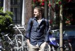 Amsterdam 25 juni 2013
Guido Spek met een kennis op de cornelis schuytstraat.
Peter Smulders bv
