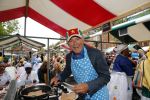 Amsterdam 1 juli 2013
Prominenten serveren 1 juli Keti Koti Ontbijt bij herdenking slavernijverleden op het Leidse Plein. Hans Dagelet
Peter Smulders bv