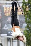Amsterdam 10 juli 2013
Hans Klok doet stunt boven de Amstel  ivm zijn nieuwe show in carre.
Peter Smulders bv