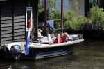 Amsterdam 9 juli 2013
Hans v d Togt ligt lekker te slapen op zijn sloep/boot met de naam Joop.
Peter Smulders bv
