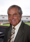 Amsterdam 3 juli 2013
Sjaak Swart 75 jaar . Hij viert dat met een wedstrijd met oud ajax spelers in het Olympisch stadion. Henny Cruijff met vrouw
Peter Smulders bv