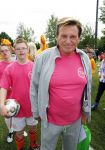Amsterdam 29 juni 2013
Voetbaltournooi op de toekomst (ajax) voor de stichting de upside van down
met diverse bn ers en oud voetballers.. Syndroom van down.
Henny Huisman
Peter Smulders bv